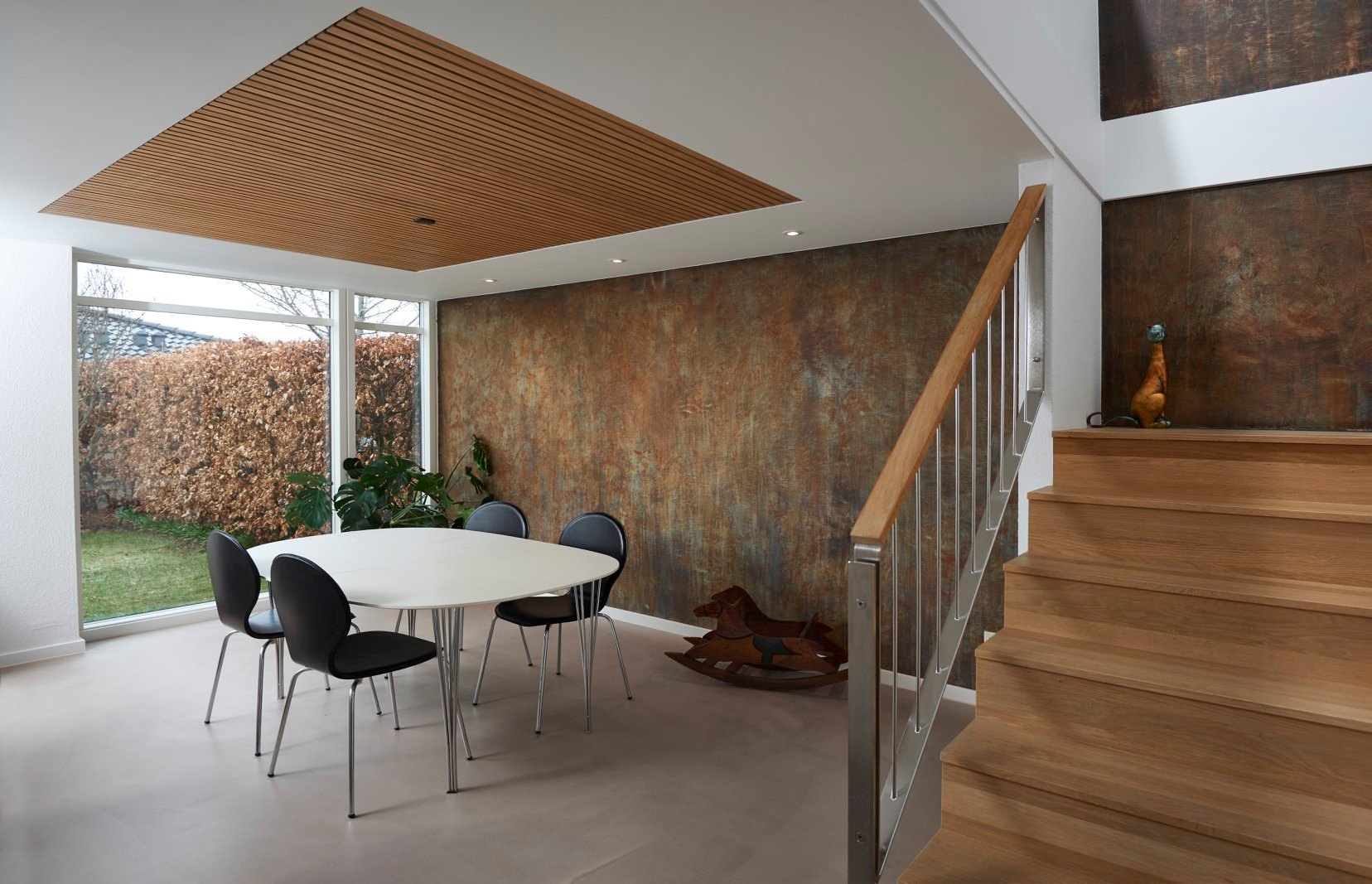 Living room wall coated with oxide paint Living room wall coated with oxide paint