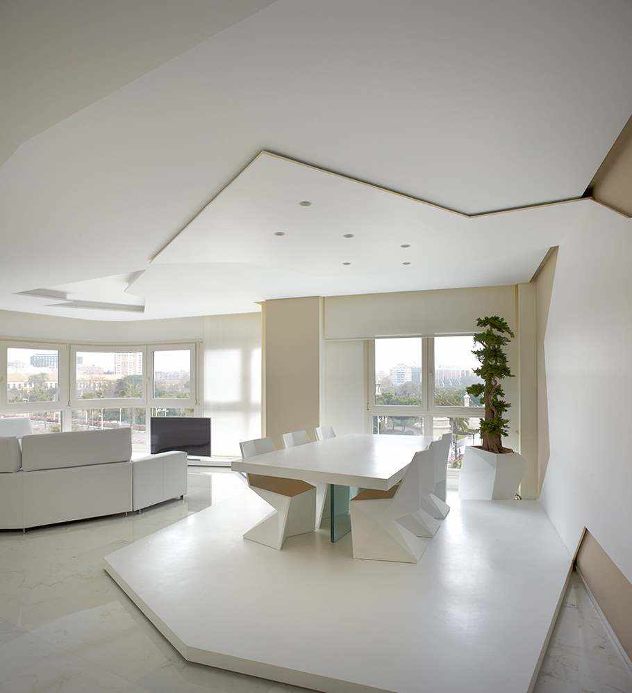 White microcement on walls, ceiling and ceiling in the Reverter Project. White microcement on walls, ceiling and ceiling in the Reverter Project.