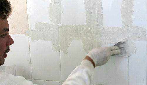 Topciment microcement on tiles