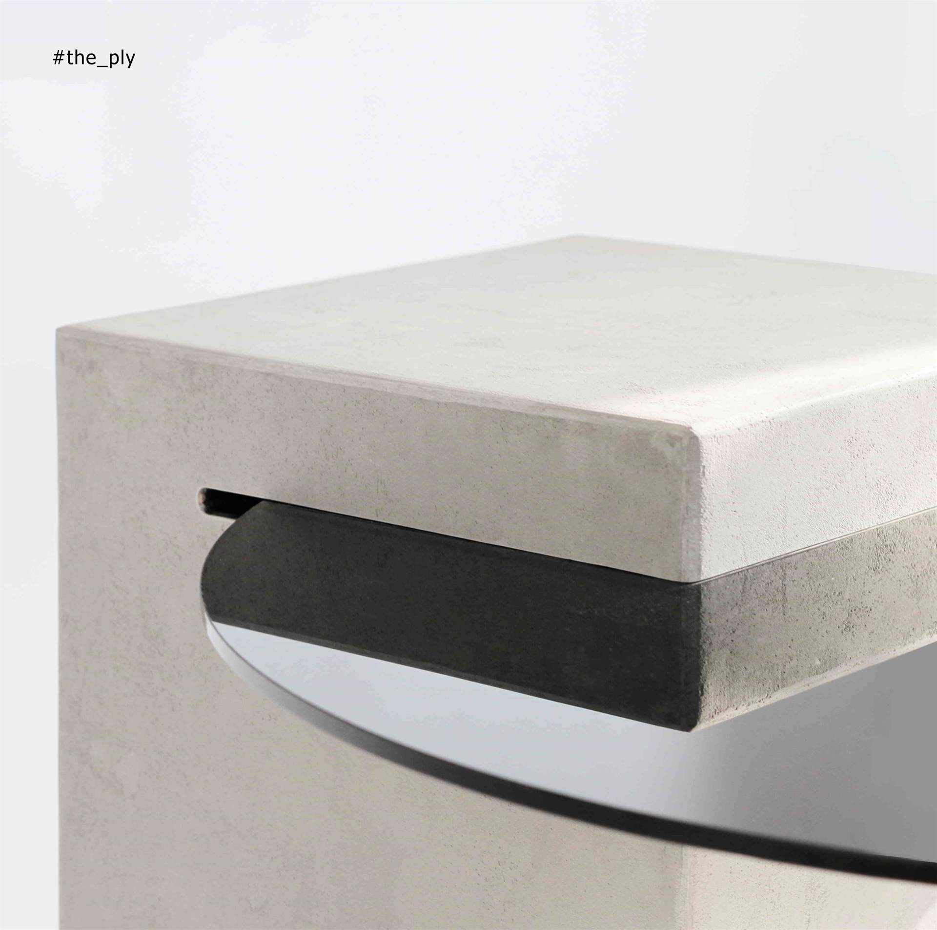 Mesa de microconcreto gris