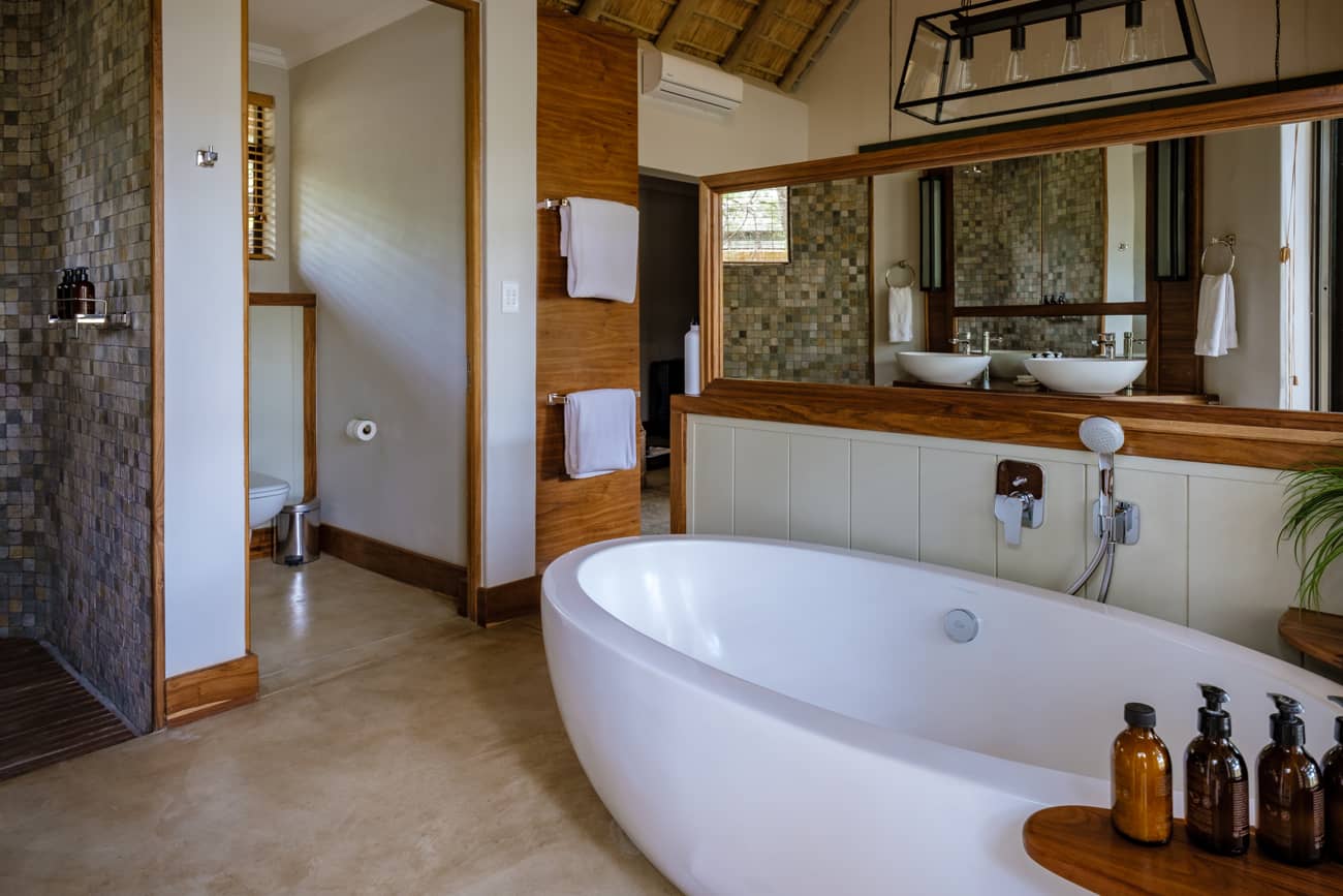 Bathroom floor renovated with microcement