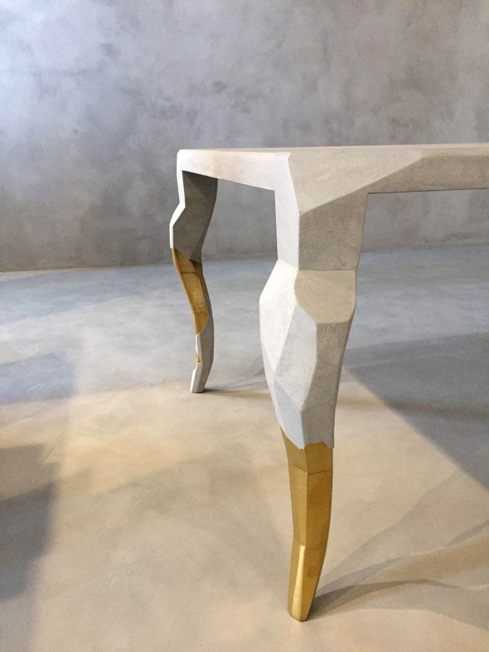 Patas de mueble revestidos con microcemento Patas de mueble revestidos con microcemento