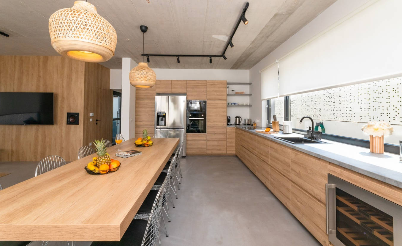 London flat with microcement kitchen 