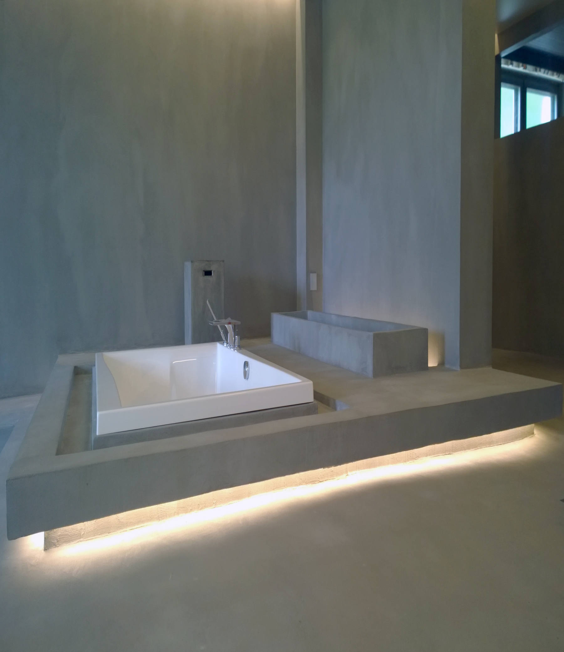 Casa con bañera de microcemento en Murcia 