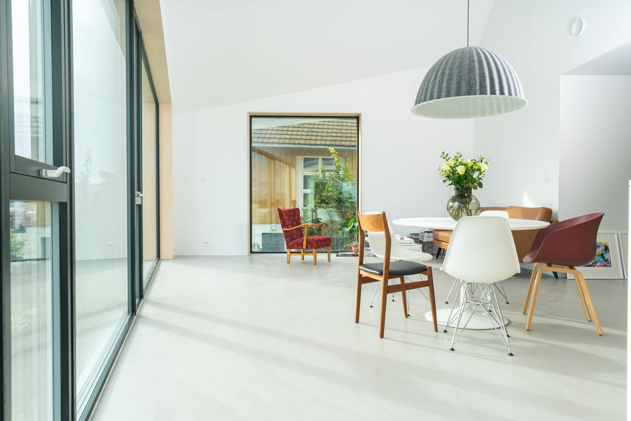 salón comedor con suelo de microcemento en Sevilla salón comedor con suelo de microcemento en Sevilla