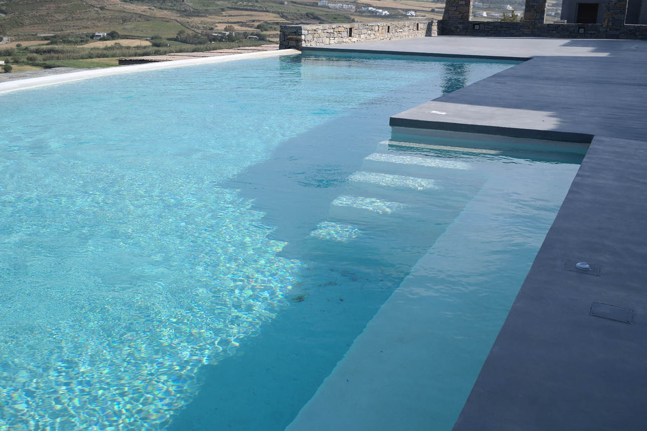 vivienda con piscina de microcemento en Albacete 